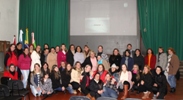 Foto 1 - participantes do curso de Libras no primeiro dia de aula - pqna